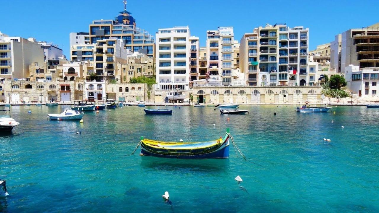 Luxe Apartment With Valletta And Harbour Views Sliema Exterior foto